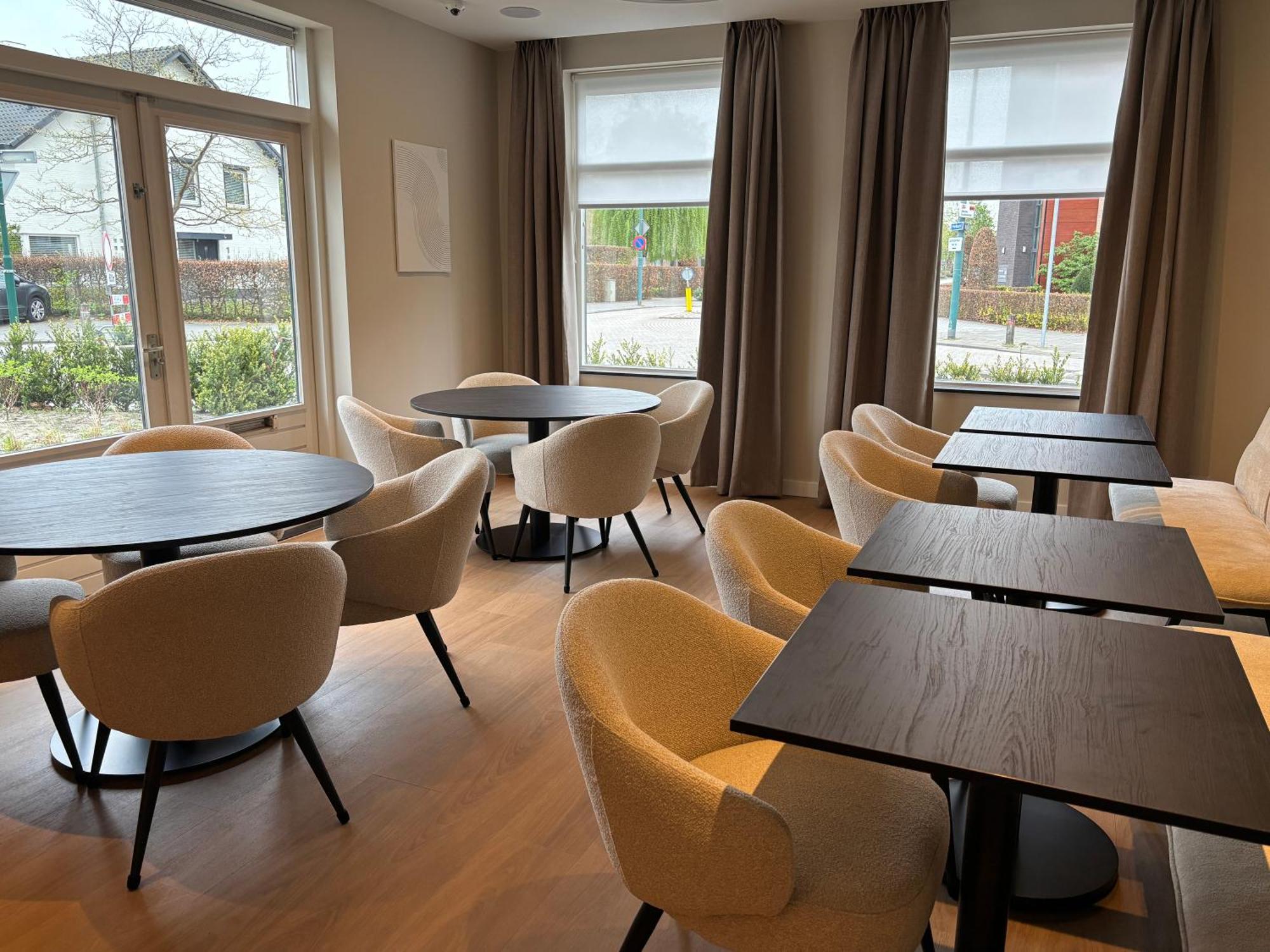 Hotel De Slapende Hollander Kaatsheuvel Esterno foto